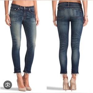 Rag & bone dark denim Aderley crop Jeans with raw frayed hems. Low rise size 24